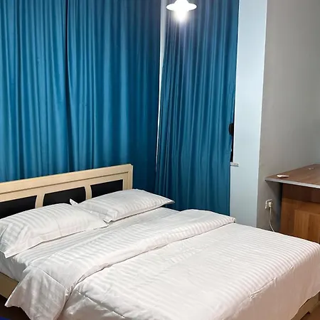 Blloku Toni's Tirana